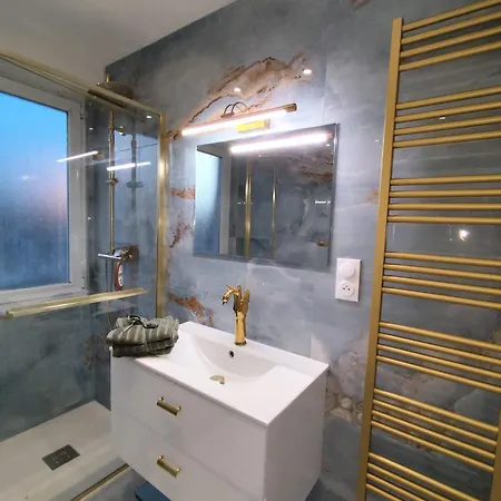 Cozy Downtown 2 Bedroom 1 Min 1 Min Tramway 10min Airport Air Conditionner Διαμέρισμα